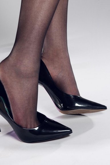 开云公司_美食严选:肉末虾仁青菜粥,洋葱爆肥牛,红油抄手,韭菜炒猪肝的做法(图2) 开云